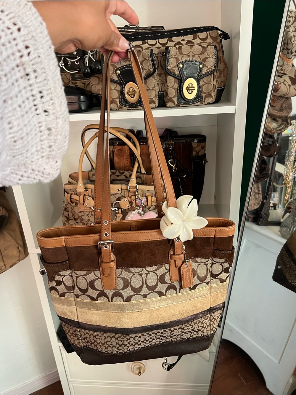 Y2K ICONIC Coach Signature Stripe Patchwork Tote - Picture 5 of 16